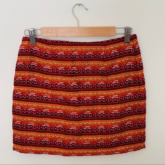 NWT - Ladakh Tribal Weave Mini Skirt in Berry - Picture 5 of 10
